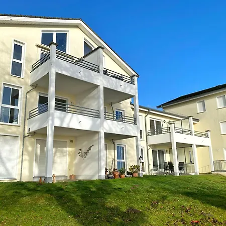 Appartement Meerblickappratement Rügenperle