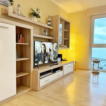 Meerblickappratement Rügenperle Apartment *